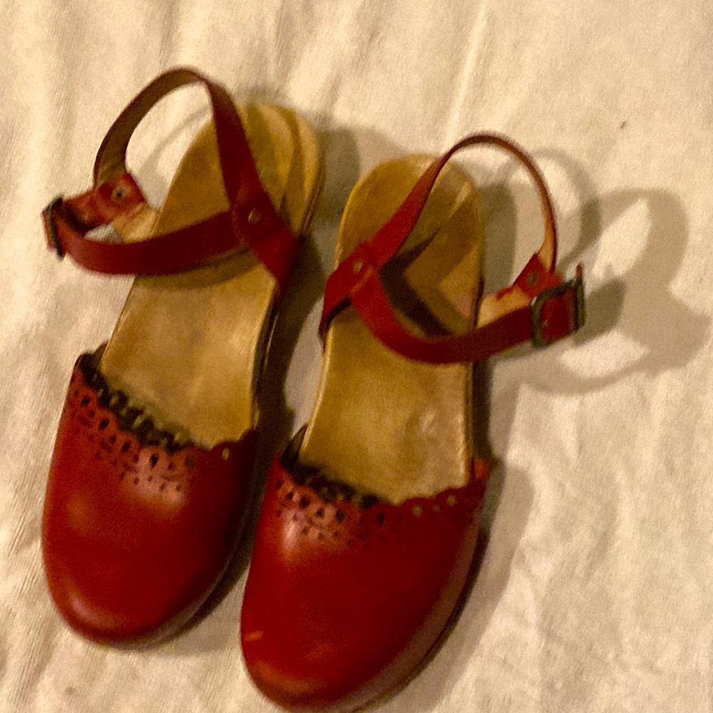 Dansko Martha sandals red 42